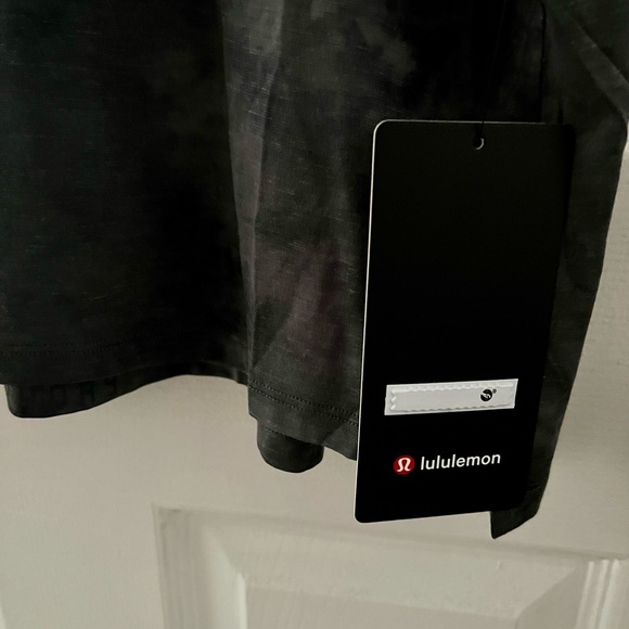 Men’s Lululemon, NWT, Always Agile Short Sleeve Shirt, XL, Vintage Grey, New - Picture 6 of 7